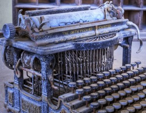 typewriter-1007298_1280